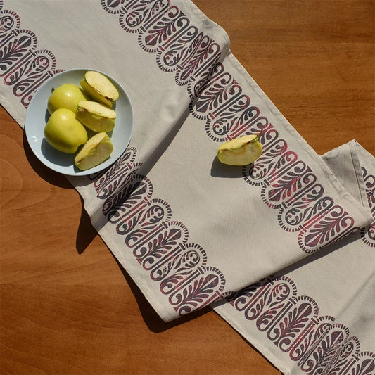 leaves spring table runner with old Georgian ornaments