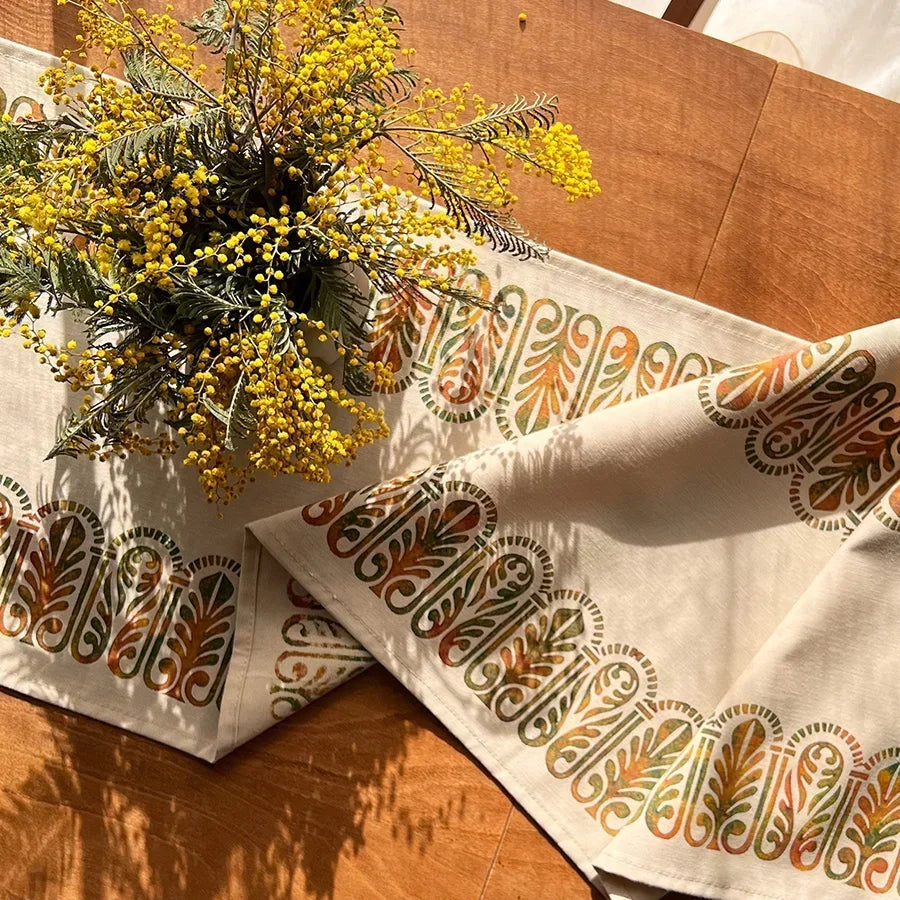 sunny and beautiful thanksgiving leaf table runner