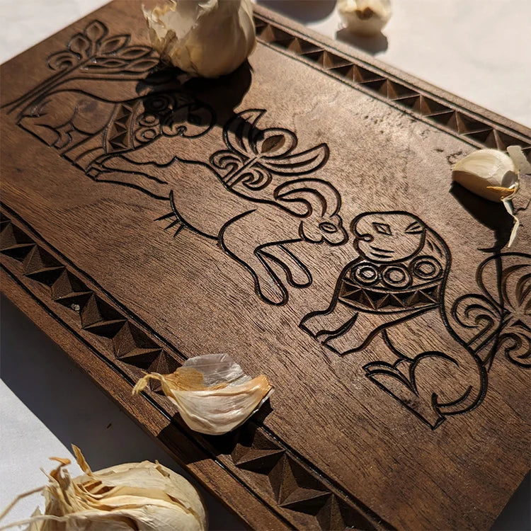 wood serving board with Georgian ornaments, material - walnut tree